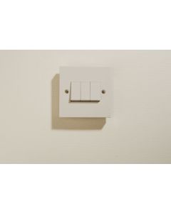 SPARKPAK 3 GANG 2 WAY SWITCH